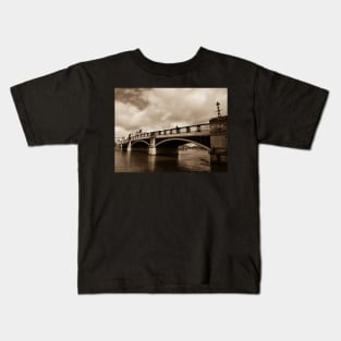 Bridge on river Thames in Windsor, UK Kids T-Shirt